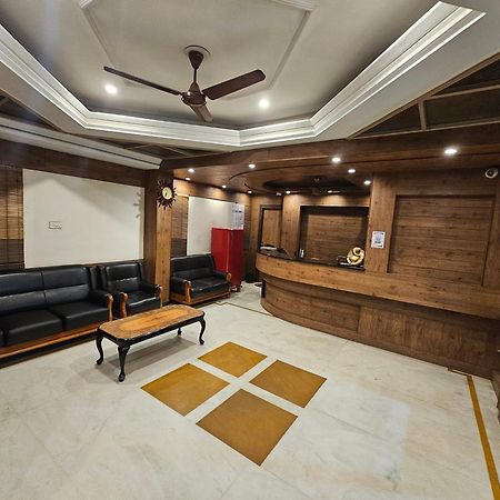 Hotel Merilin 埃罗德 外观 照片