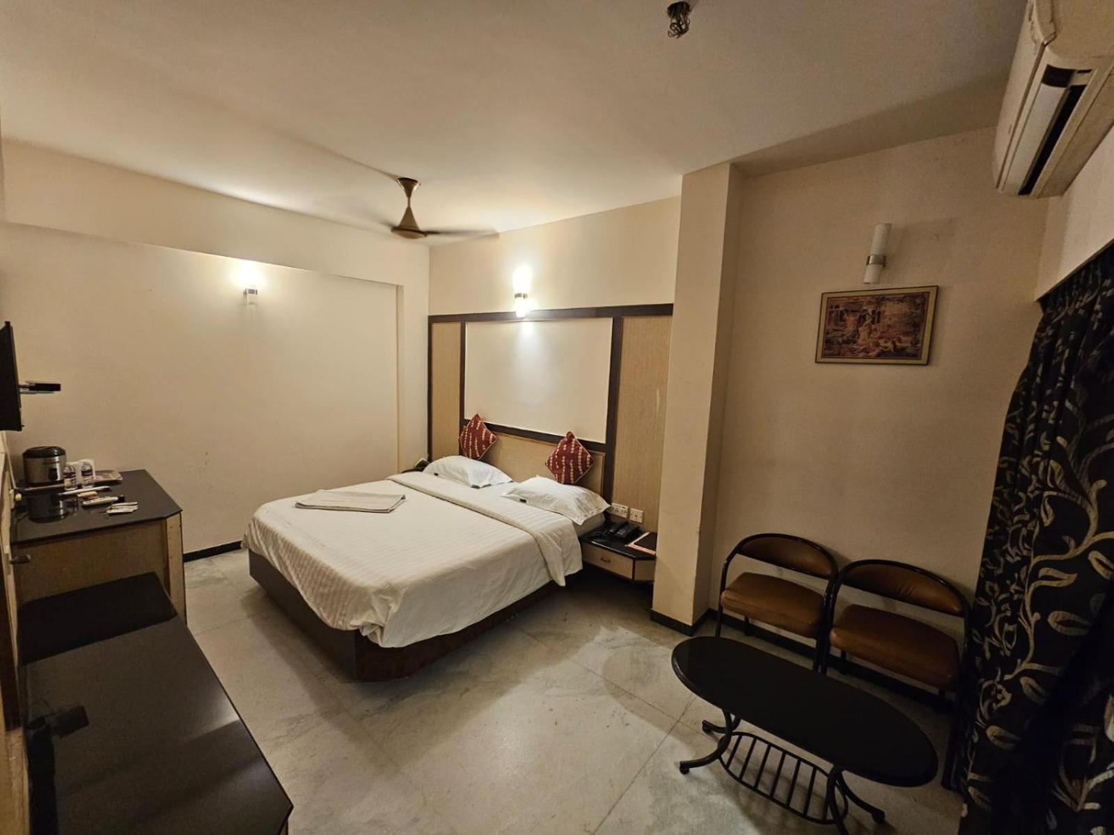 Hotel Merilin 埃罗德 外观 照片